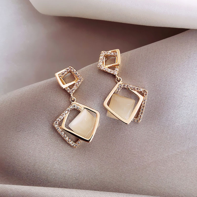 Korean geometric earrings female high-end temperament light luxury sterling silver slim face thin earrings 2022 new fashion spring summer