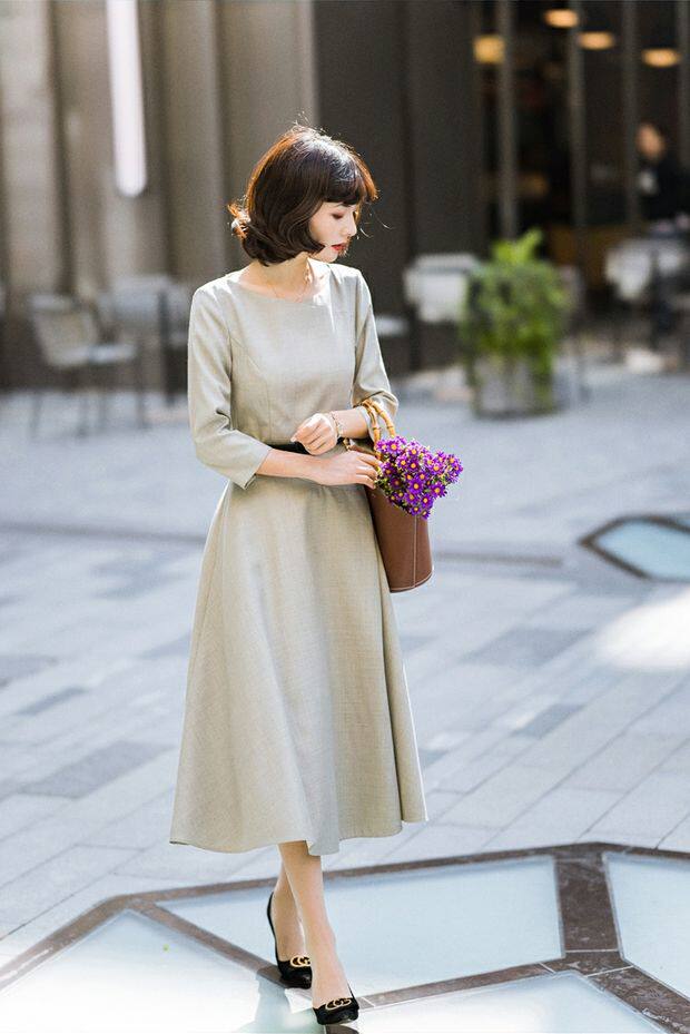 Đầm dài tay cổ tròn dáng chữ A tay bảy tấc phong cách thanh lịch — Màu xanh đậm, Màu xám nhạt chi tiết 9