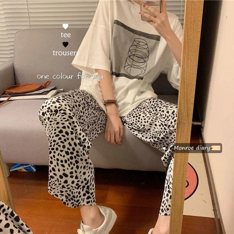 Short-sleeved trousers pajamas women's 2022 new summer thin section can be worn outside student fashion western style net red two-piece set