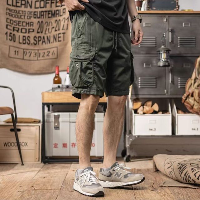 2024 New Cargo Shorts Summer American Style Outerwear Medium Pants Trendy Brand Casual Sports Loose Straight Five-point Pants 5 Points