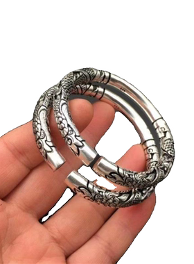 双龙抱柱浮雕龙纹开口手镯复古风做旧合金电镀银手镯男女同款手工