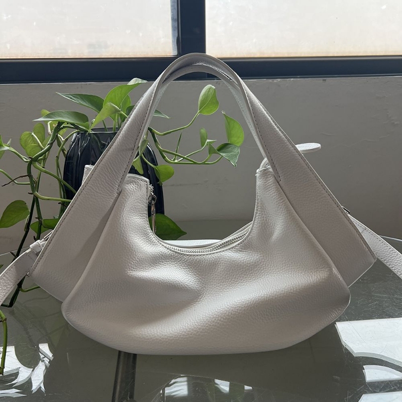 2025 Genuine Leather Casual Dumpling Bag Fashion Women's Large Capacity Relaxed Vintage Commuter Crossbody Shoulder Bag 2025 Genuine Leather Casual Dumpling Bag Fashion Women's Large Capacity Relaxed Vintage Commuter Crossbody Shoulder Bag