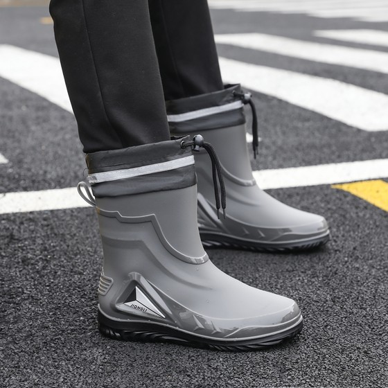 Fashionable rain boots for men, velvet warm mid-calf rain boots, non-slip and wear-resistant water shoes, kitchen work waterproof rubber shoes, rainproof