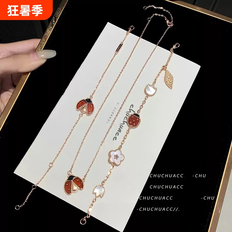 Red Agate Ladybug Necklace 18K Gold Seven-Star Ladybug Bracelet for Women Animal Style Niche Light Luxury Mother-Of-Pearl Clavicle Chain for Women