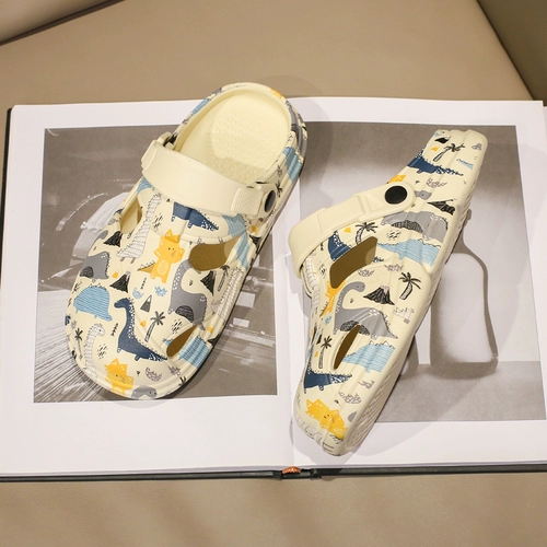 Летние детские нескользящие тапочки в стиле Crocs для мальчиков для выхода на улицу, коллекция 2024 года, подходят для носки на улице, закрытый носок, мягкая подошва, подходят для подростков, антибактериальная пропитка