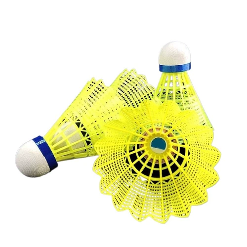 Пластиковый бадминтон 12 6 Установленные желтые розовые белые нейлоновые шарики в помещении и открытых новичках тренировки нелегко сломать