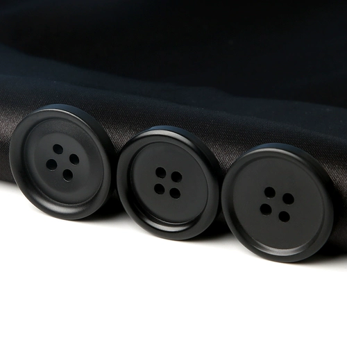 Черный плащ, элитный костюм, аксессуар, кардиган