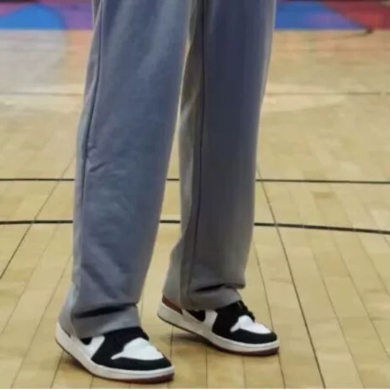 Joe 1 Fashionable, Simple, Classic, Versatile Sports Casual Shoes, Shock-Absorbing Low-Top Retro Men's and Women's Sports Basketball Shoes