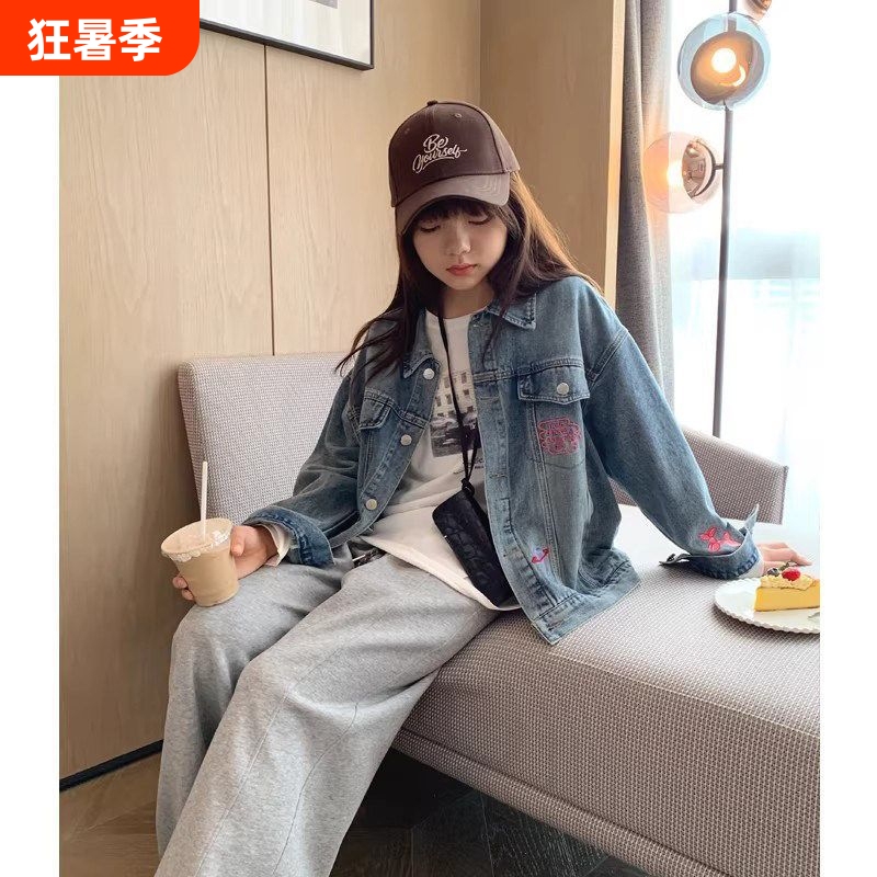 Trendy Embroidered Denim Jacket for Older Children, Casual Loose Fit for Spring and Autumn, Girls' Jacket Trendy Embroidered Denim Jacket for Older Children, Casual Loose Fit for Spring and Autumn, Girls' Jacket