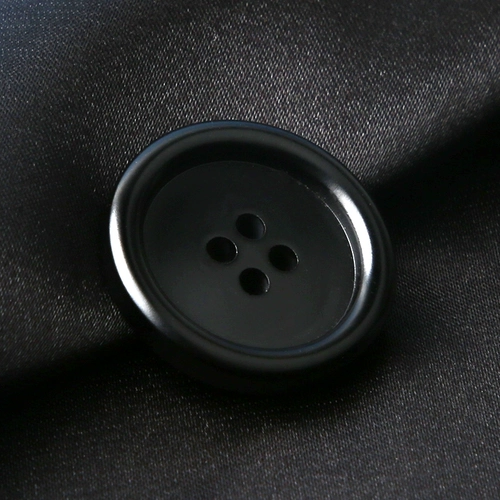 Черный плащ, элитный костюм, аксессуар, кардиган