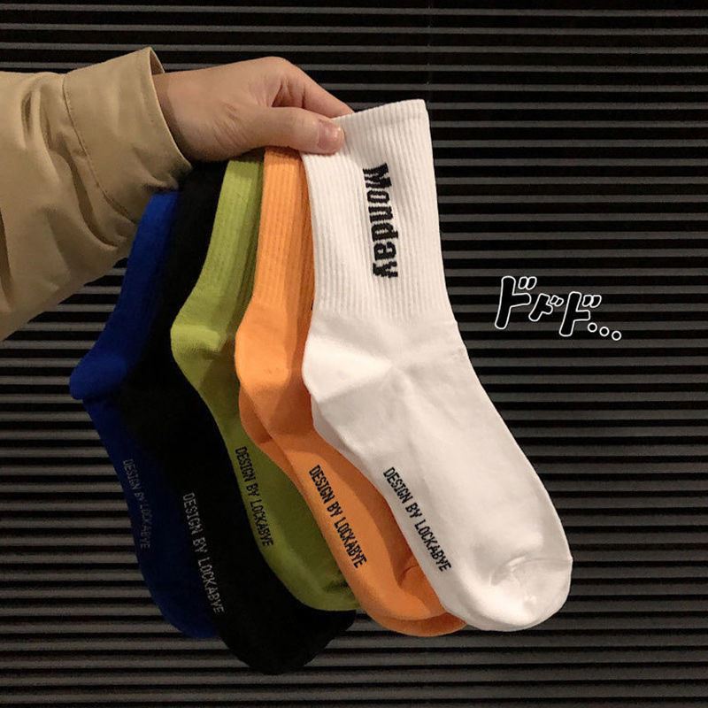 2022 new socks Men's middle cylinder Sox spring autumn season Korean version student female high cylinder stockings Sox street breathable boomers 