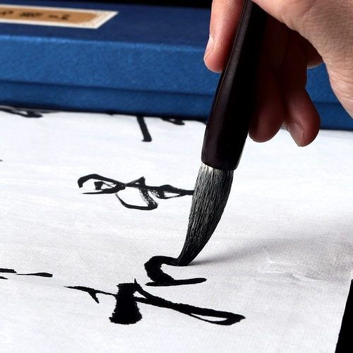 Wolf Mao Mao Pen Каллиграфия каллиграфия Специальная волчья ручка набор Primary Professional Langs Professional Wolf Профессиональная литература четыре сокровища Большой средний малый тренировка не жирная мао -учены