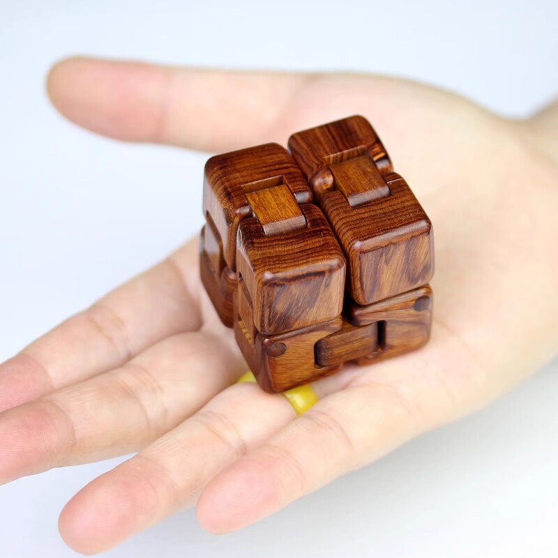 Sandalwood Versatile Infinite Flipping Magic Cube Desert Ironwood Purple Sandalwood Can Be Played with in 3D Deformation for Stress Relief and Decompression