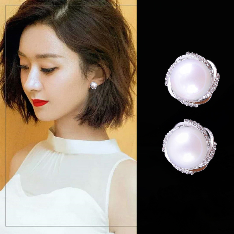 2021 fashion new pearl stud earrings women's sterling silver temperament premium sense earrings earrings without ear piercing ear clip tide