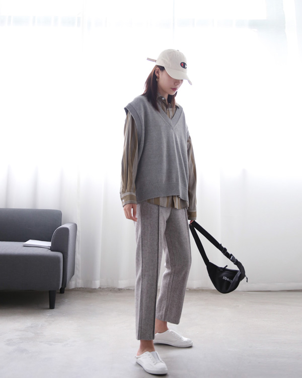 Dorothy / mùa thu và mùa đông phiên bản Hàn Quốc của áo len cổ chữ V màu rắn đan nữ sinh viên hoang dã áo len không tay áo len cho người già