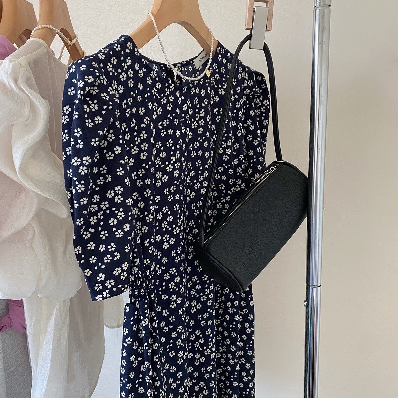 Coex Mall Seoul is limited to private server ~!Korean summer French bubble sleeve hidden green floral dress female