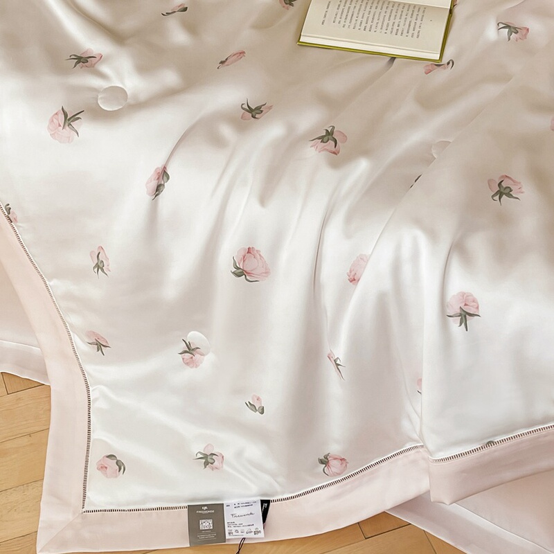 High-End Girly Pink Double-Sided 100S Tencel Summer Quilt Four-Piece Set, Silk-Like Soft Summer Quilt, Machine Washable Air-Conditioning Quilt