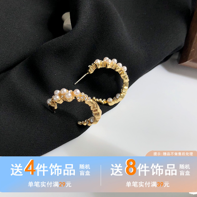 S925 silver pin personality minimalist C word ear temperament small crowddesign earrings elegant pearl inlaid with earrings for women 48