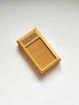 Zhang Shenglins chirping insect box small-leaf boxwood yellow nymph box roller shutter door nymph box nymph box insect kit large yellow nymph box