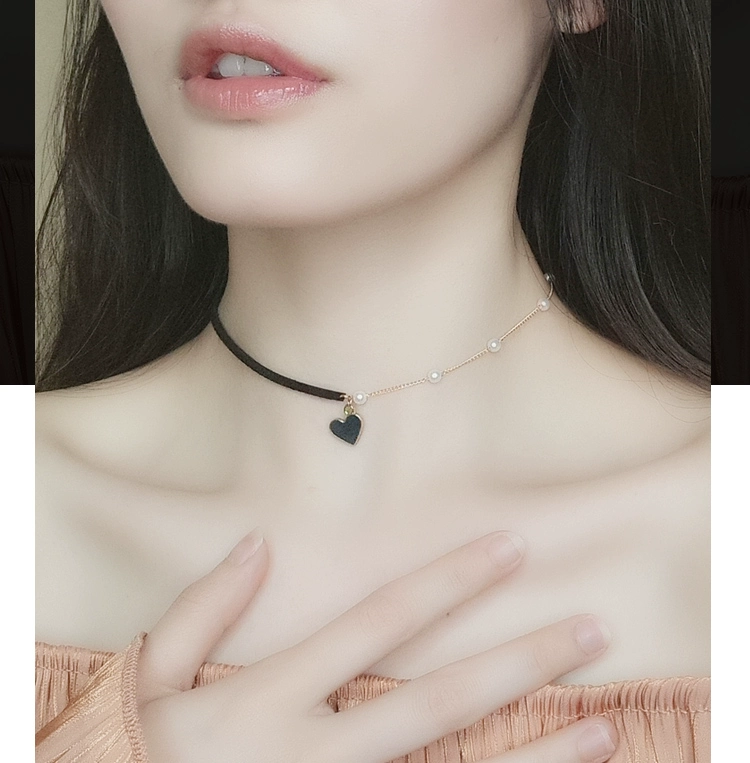 Vòng cổ tình yêu màu đỏ choker ngọc trai chuỗi xương đòn đơn giản vòng cổ ngắn lưới trang sức cổ màu đỏ vòng cổ siêu cổ tích nữ - Vòng đeo tay Cuff