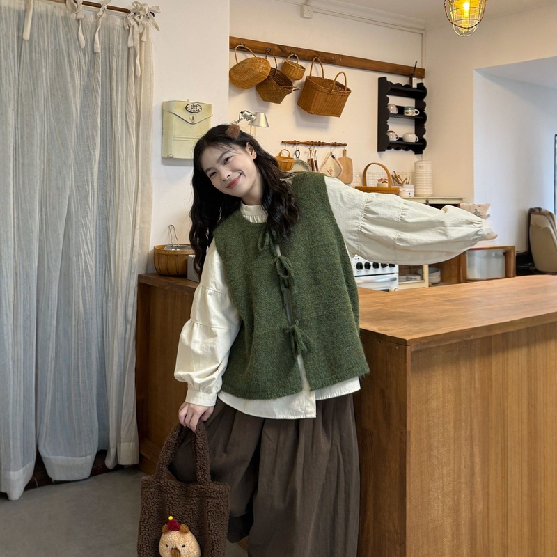 Forest-Style Preppy Green Tie-Up Knitted Cardigan Vest Soft Sweater Women's Round Neck Shirt Top Set Forest-Style Preppy Green Tie-Up Knitted Cardigan Vest Soft Sweater Women's Round Neck Shirt Top Set