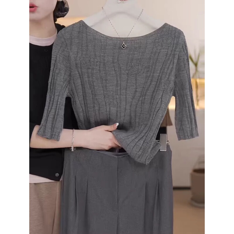 Rose Water Ripple Gray Knitted Short-Sleeved T-Shirt for Women 2026 Summer New Style Elegant Slim-Fit Off-Shoulder Top