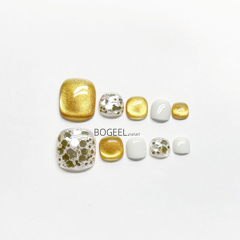 Bogeel Toenail Stickers 2026 Summer New Style Toe Nail Art Platinum Color-Blocking Niche Personality Light Luxury