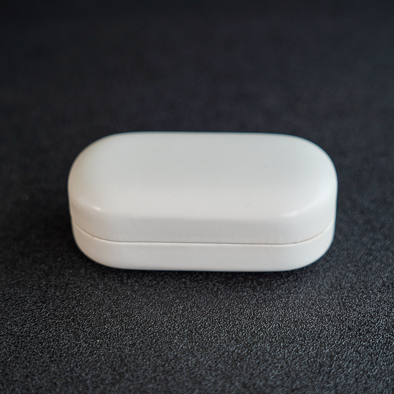 Reading Glasses Case, Foldable Glasses Case, Fresh and Simple, Stylish, Pressure-Resistant Glasses Storage Box, Portable, Lightweight and Compact
