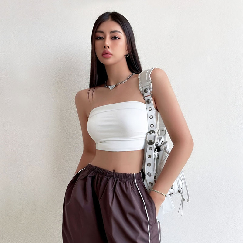 Tight-Fitting Elastic Tube Top for Women, Summer Outerwear with Chest Pads, Anti-Exposure, Sexy and Hot, Girl's Chest-Wrapping Tank Top as a Base Layer