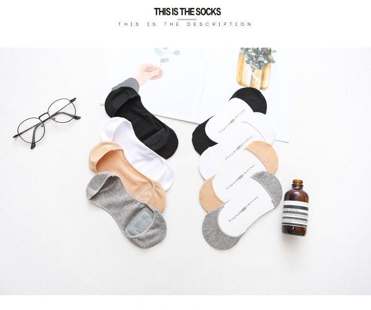 Thuyền vớ nữ không có dấu vết rắn màu cotton vớ siêu nông miệng vô hình mỏng phần mùa hè trống rỗng giày đơn vớ cộng với giải nén pad - Vớ hàng tuần vớ dài