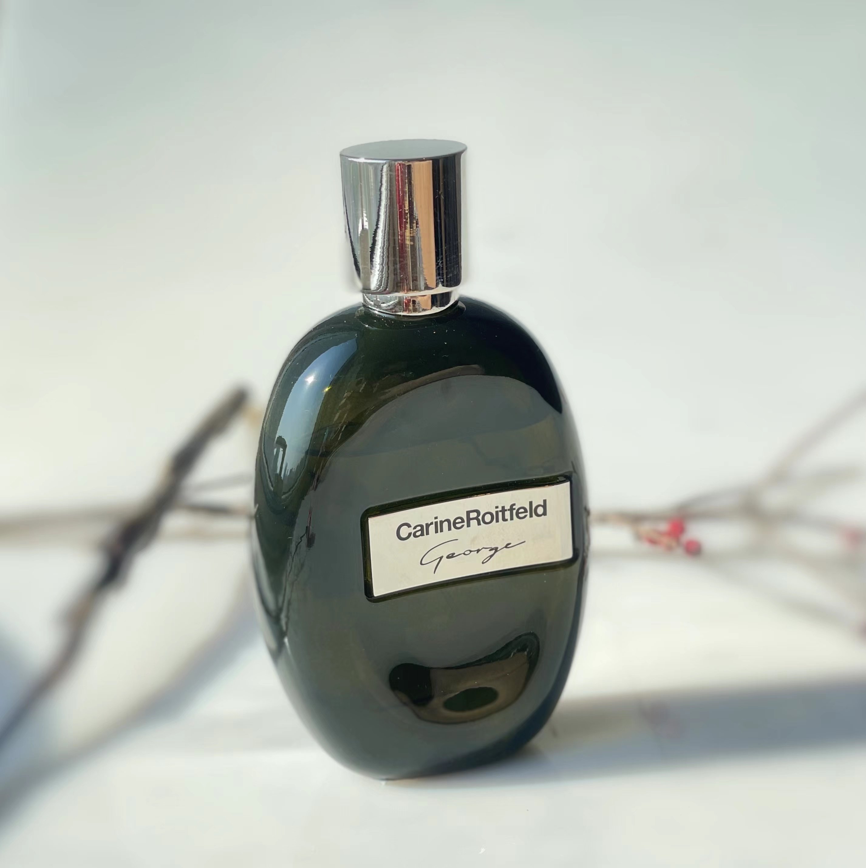 2023新香Forgive Me怎么用才不踩雷？家卫/乔治同款氛围感解析！_香水_