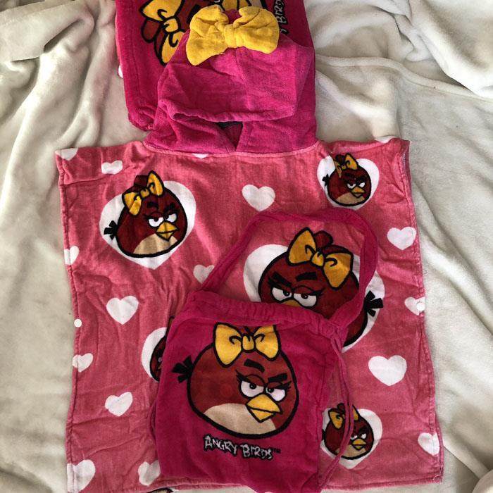 towels toiletries twos sets of 3 sets of 8 yearsold 