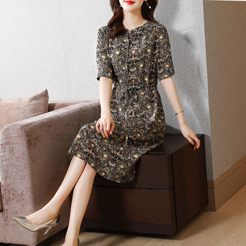 High-end loose crepe de chine silk dress women's summer new round neck short-sleeved mulberry silk floral large size middle-aged dress