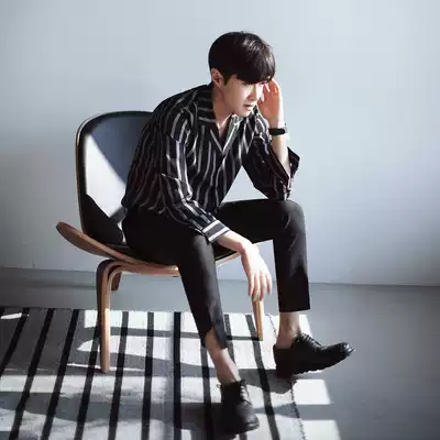 Autumn men's striped shirt men's long sleeve loose Korean trend Japanese fashion youth simple iron-free shirt