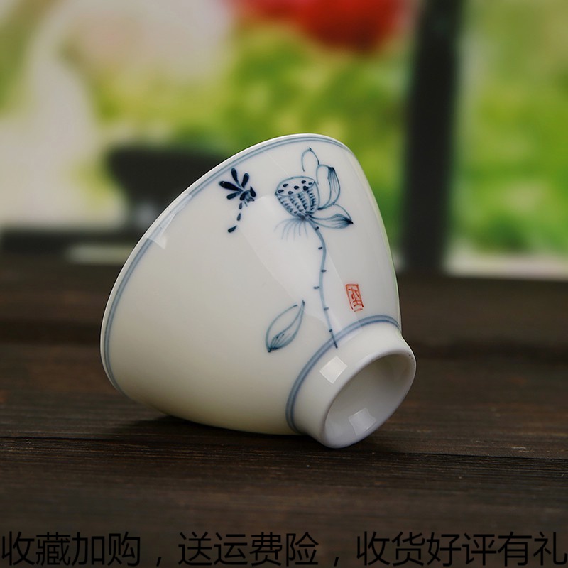 Jingdezhen blue and white landscape hand-painted small tea cup white high-end tea cup small tea bowl small bowl cup kung fu tea set small cup