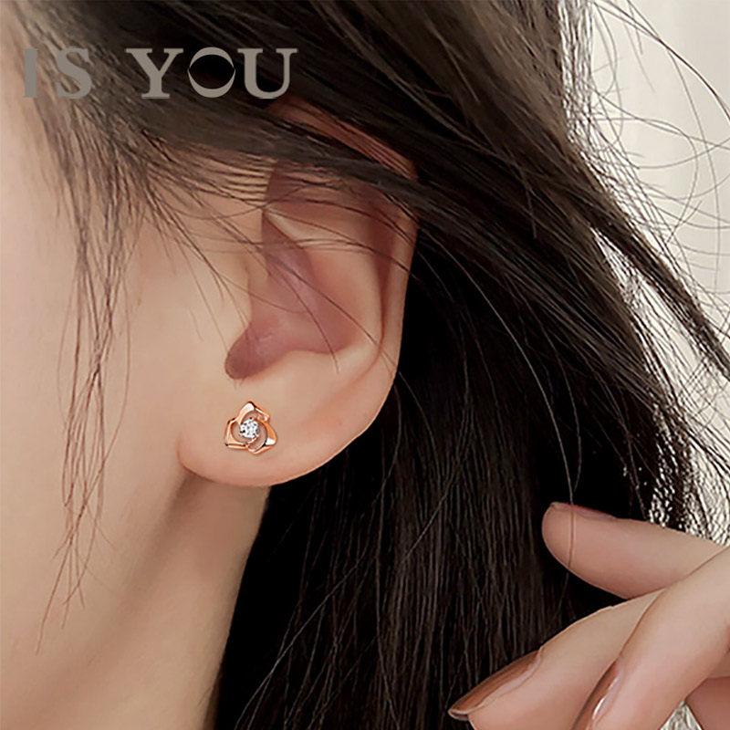 18k color gold trifoliage Grass Ear Pin Summer Female small crowddesign Sensation Earrings 2022 New Wave Birthday Present