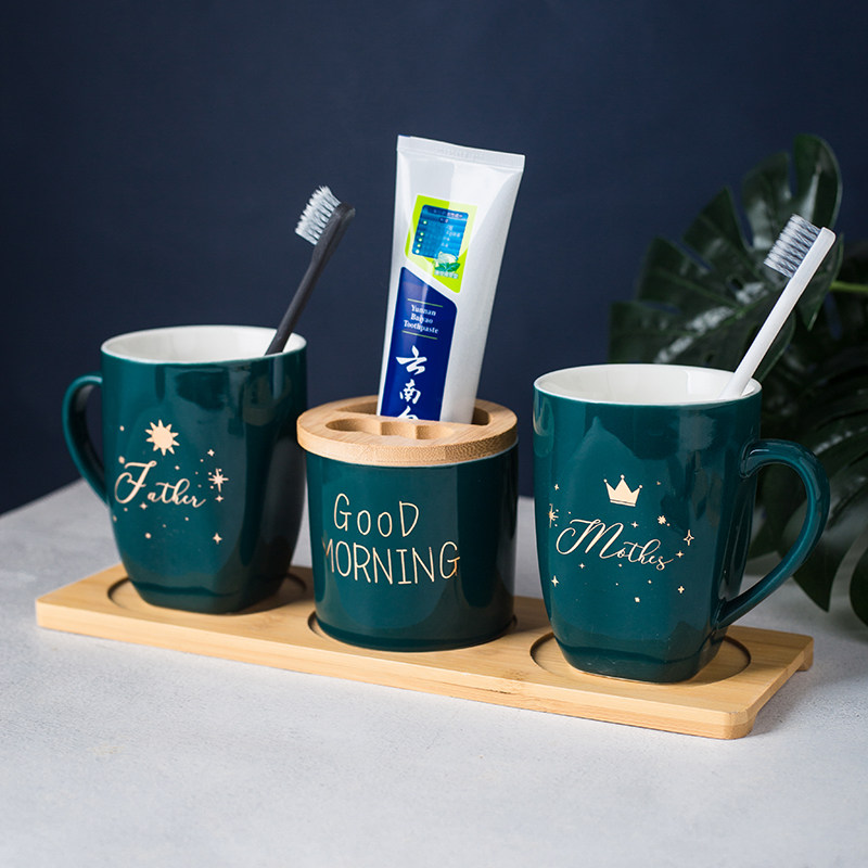Creative cute toilet cup package for a three couple mouthwash cup, brush toothbrush cup, toothbrush cup ceramic