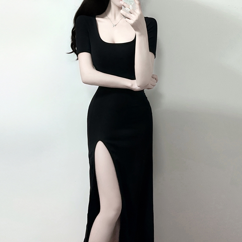 Black Slim-Fitting Sexy Niche Long Slit U-Neck Dress, Slimming for Petite and Slightly Chubby Figures, Little Black Dress, Long Dress for Summer