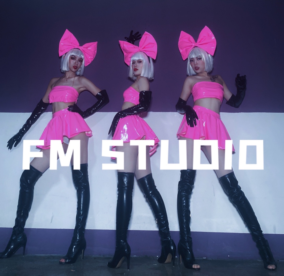 FMSTUDIO nightclub gogo bright leather bow Valentine's day girl group short skirt costumes bar lead dance ds new products