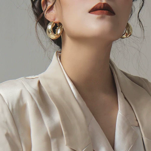 Серьги дизайна женщин новые красивые серьги серьги с серьгами