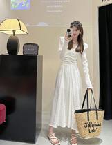 The new dress in the 2023 new dress is a beautiful French little gentle and high wind