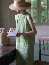 In early summer 2023 the new Cambridge Corridor is a small small child in the neck dress female