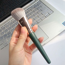 Facial brush face side oblique nose shadow brush contour brush blush brush Cangzhou makeup brush a soft