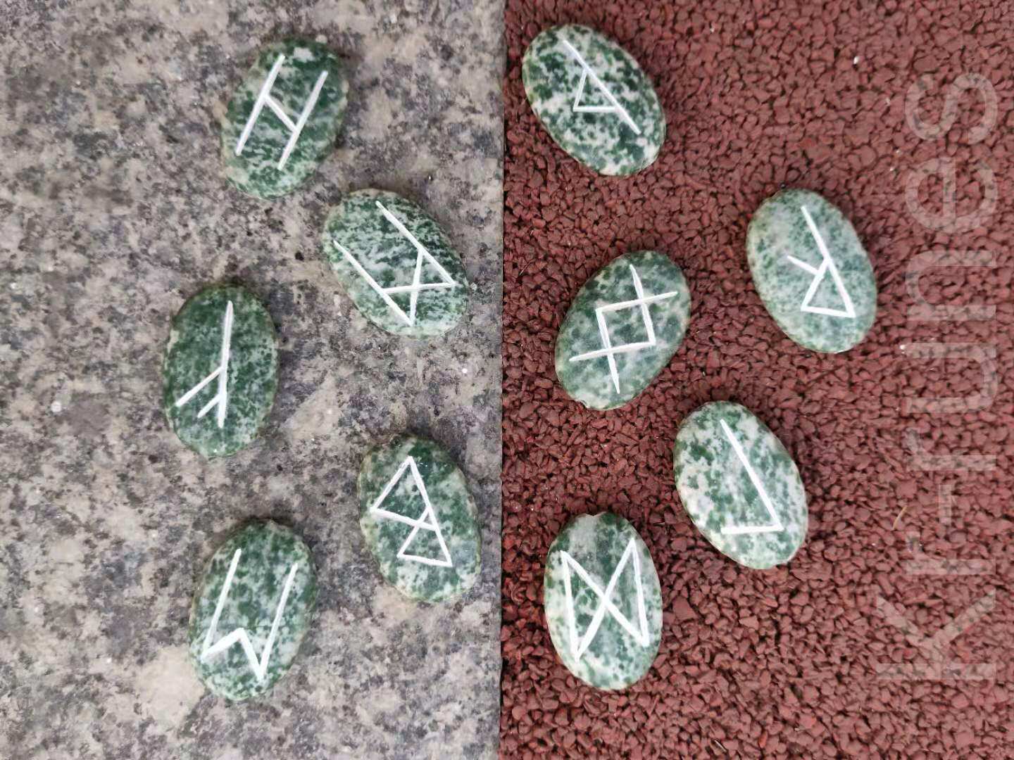 Iceland's lichens Rune Luen stone Wine Stone such as the Niishi Viking alphabet foresees the future