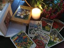 Book Flowers reading cards Plant floral encyclical card crystal magic tarroluenca