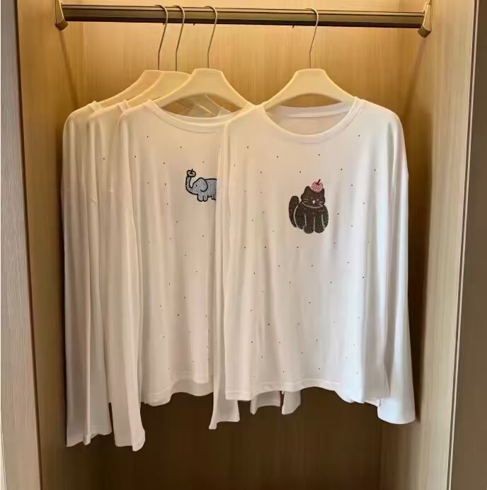 Aimi Yingzi's Personal Collection [Pure Desire Style]'Lotto Little Me' Lyocell Cat Print with Rhinestones and Sun Protection