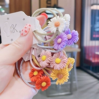 10 маленьких ромашек