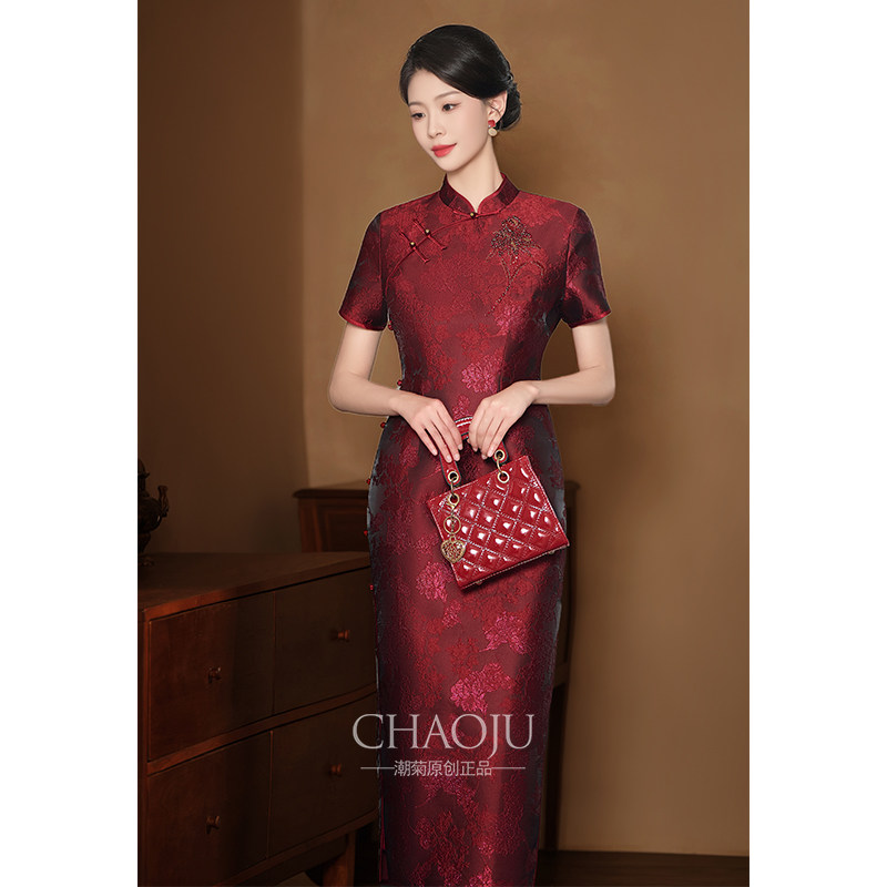 Red cheongsam wedding dress for the mother of the bride 2025new arrival:  grandma xi's wedding dress