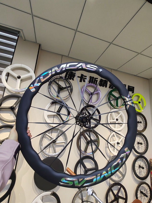 Komcas Evo Series Carbon Fiber Wave Wheelset Road Bike Cycling Carbon Rims Carbon Wheels