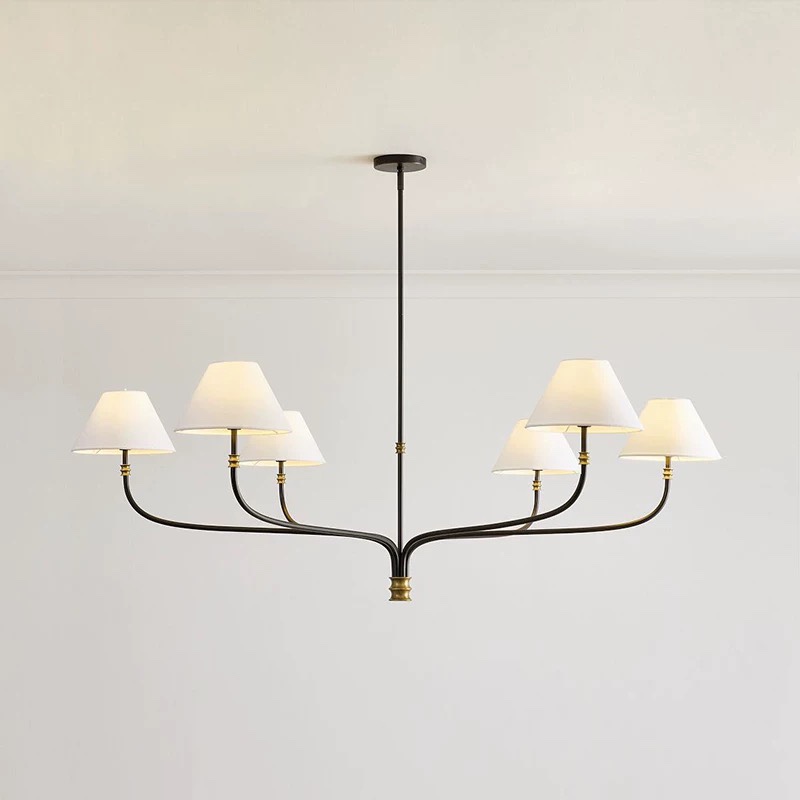 アメリカのカントリーヴィラのリビングルームエレガントで温かみのあるブランチ北欧モダンミニマリストホールベッドルームコリンズシャンデリア